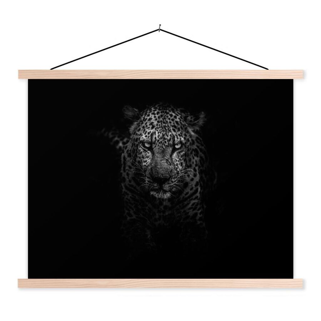 MuchoWow Textilposter Leopard - Schwarz - Weiß 120x90 cm mit holzfarbenen Rahmen - Magnetisch