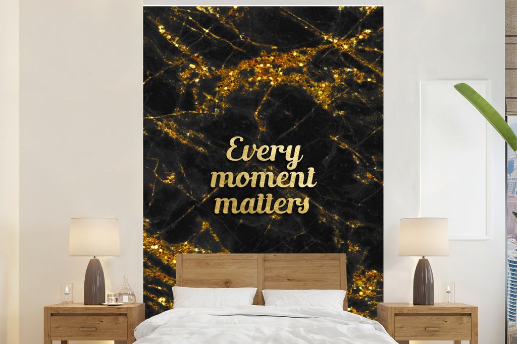 MuchoWow Fototapete für Wohnzimmer oder Schlafzimmer Wandtapete Vinyl Motivtapete Zitate - Gold - Glitter - Marmor - 160x240 cm - Vinyltapete