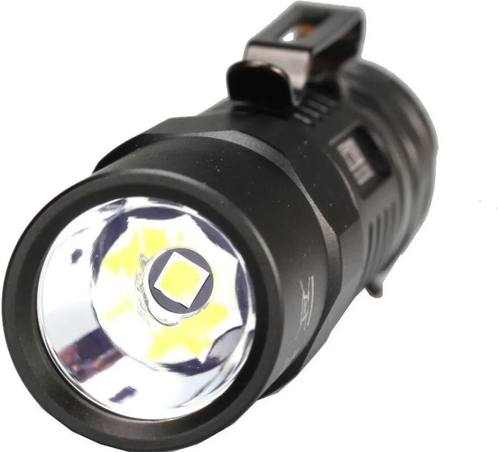 Lampe torche EDC Klarus XT1A pour la sécurité et l'usage professionnel