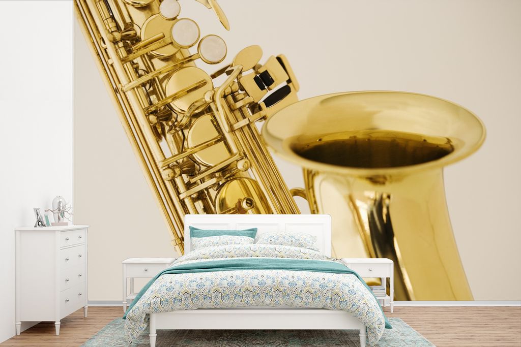 MuchoWow Fototapete für Wohnzimmer oder Schlafzimmer Wandtapete Vinyl Motivtapete Nahaufnahme eines goldenen Saxophons - 420x280 cm - Zimmer fü...