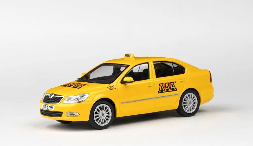 Skoda Octavia II FL Abrex 1:43 - Miniature de Qualité AAA Taxi Certifiée