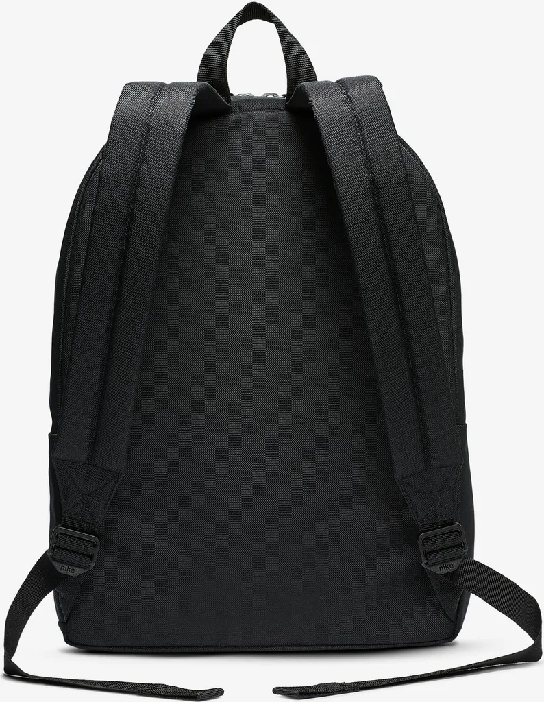 Zaino Nike Classic Junior BA5928010 | Recensione e Caratteristiche 16L - 2