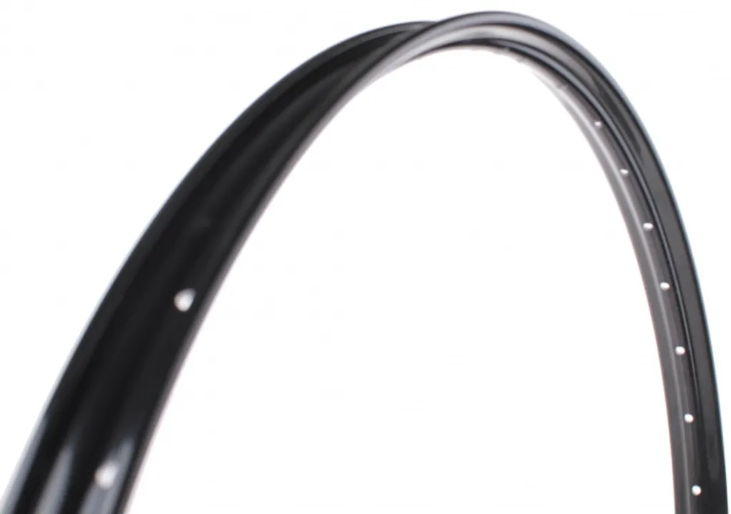Jante 28 pouces 36G noire en alu renforcé 13G contre le voile de roue