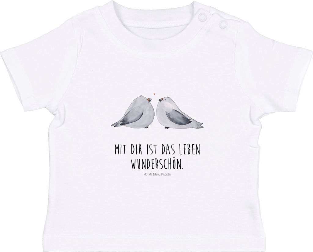 Mr. & Mrs. Panda T-Shirt Turteltauben Liebe 0. - 6. Monat - Weiß - Geschenk, Freundin, Babyshirt, Verlobt, Tauben, Hochzeitstag, Baby Baumwollshir...
