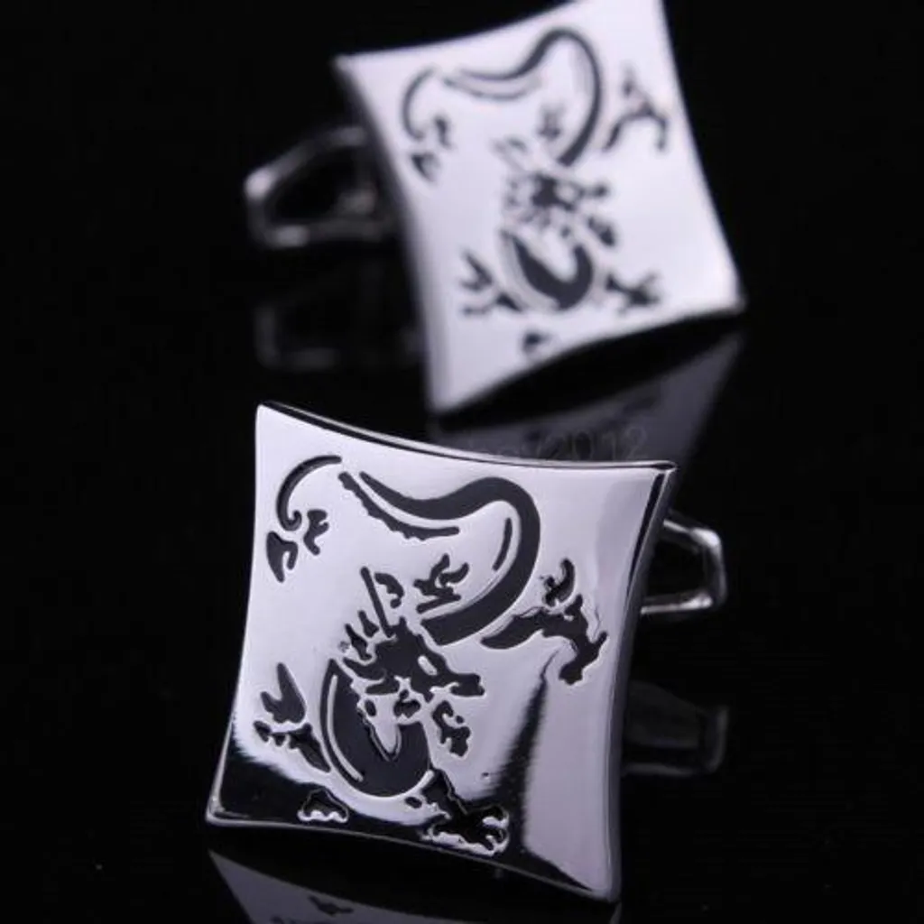 Boutons de manchette dragon en argent fin avec finitions artisanales