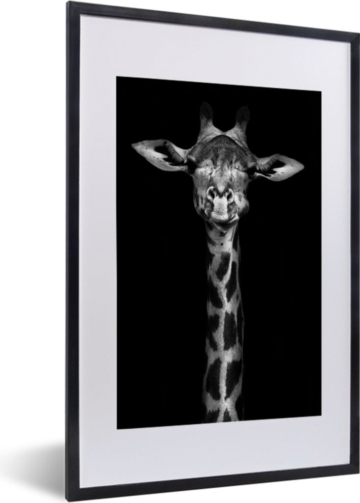 MuchoWow® Gerahmtes Poster Giraffe - Porträt - Tiere - Produktbild 