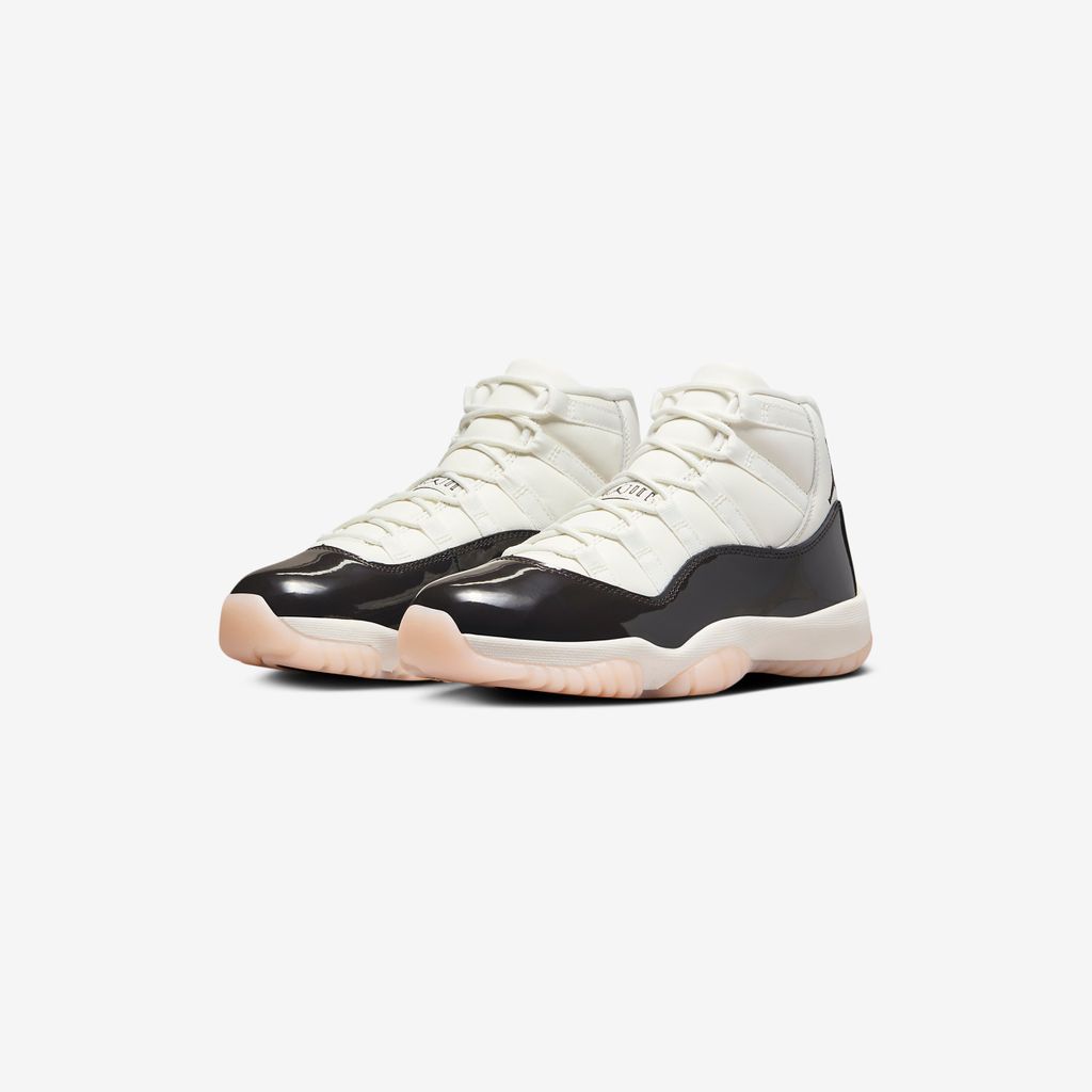 Nike Air Jordan 11 Retro Neapolitan - Sail Velvet Brown - EU 39