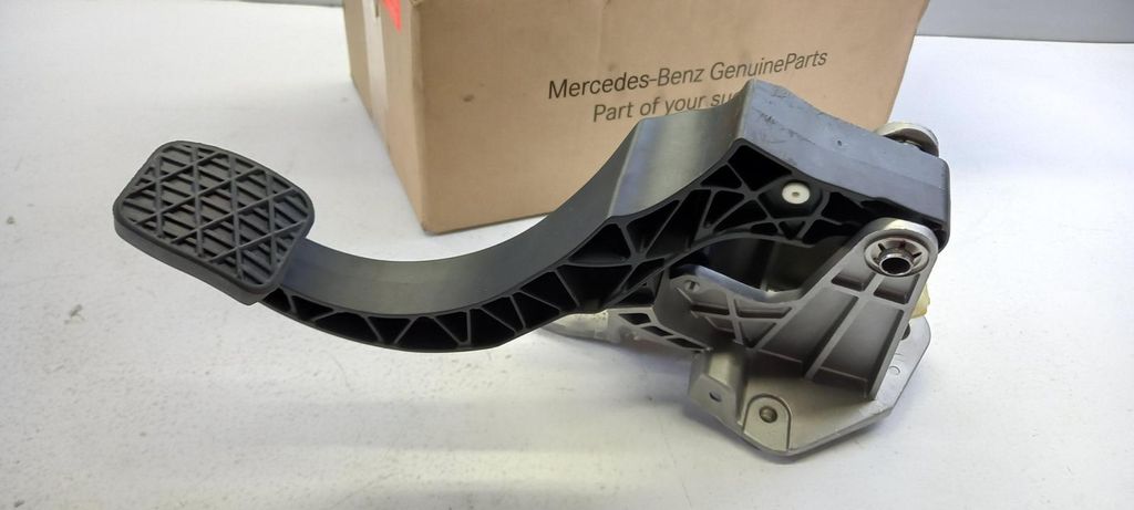 Original MERCEDES-BENZ A-klasse W177 B-klasse W247 Kupplungspedal A2472900500