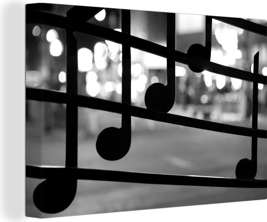 OneMillionCanvasses - Leinwandbilder - 140x90 cm, Musiknoten am Fenster mit der Beale Street in Memphis, USA, im Hintergrund - schwarz-weiß, Wan...