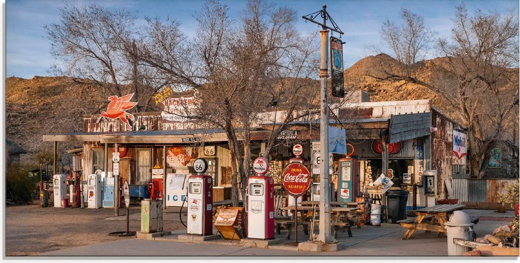 ARTland Glasbild Tankstelle an der Route 66 in Arizona Größe: 60x30 cm