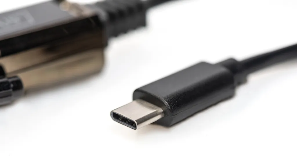 Adattatore DIGITUS USB-C a Seriale RS232 FTDI - Convertitore Industriale DB9 - 4