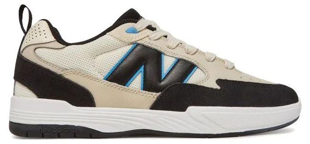 New Balance Numeric 808 Lite, model Tiago Lemos, in de Productafbeelding 