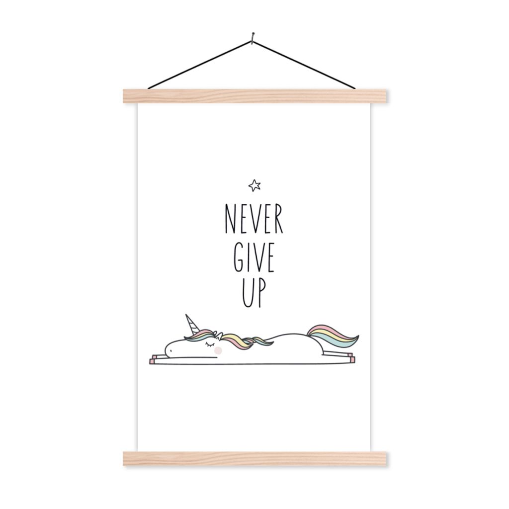 MuchoWow Textilposter Einhorn - Kinder - Zitate - Niemals aufgeben - Mädchen 40x60 cm mit holzfarbenen Rahmen - Poster