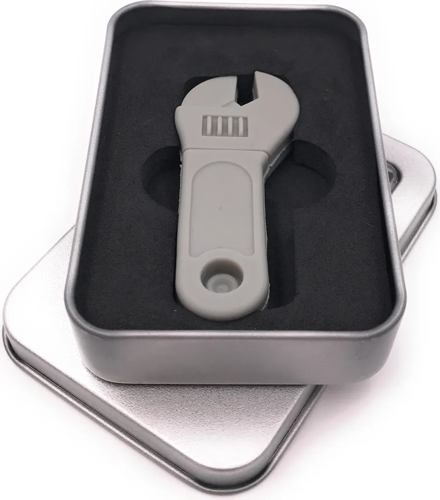 Pen Drive Onwomania 32GB Grigio - Chiave Inglese da Collezione