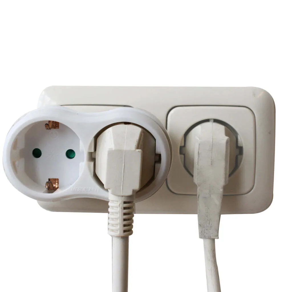 Prise mâle bidirectionnelle avec terre Scanpart pour câble électrique