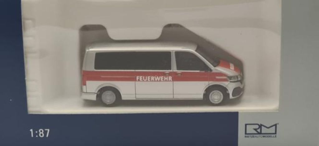 Rietze VW T6.1 Bus Feuerwehr Hoyerswerda 53843