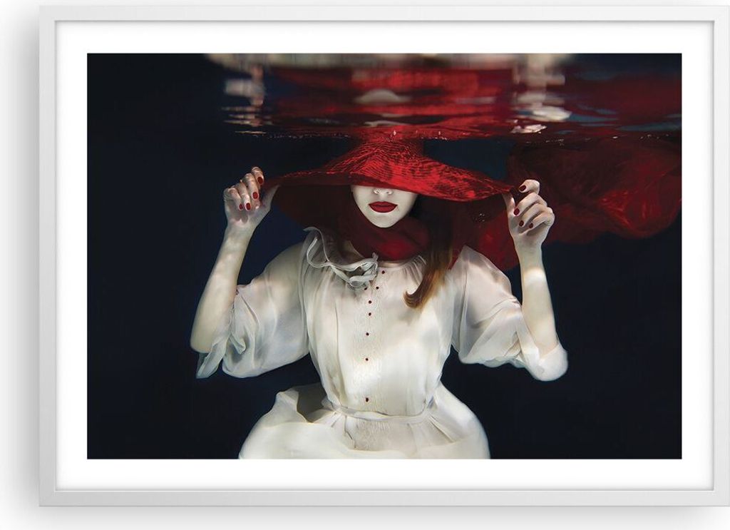 Gerahmtes Poster - Weißer Rahmen - Mädchen Rot Hut - 70x50 cm - Wand Bild - Wanddeko - Wandbilder - Kunstposter - Wandposter - Bilderrahmen - Bil...