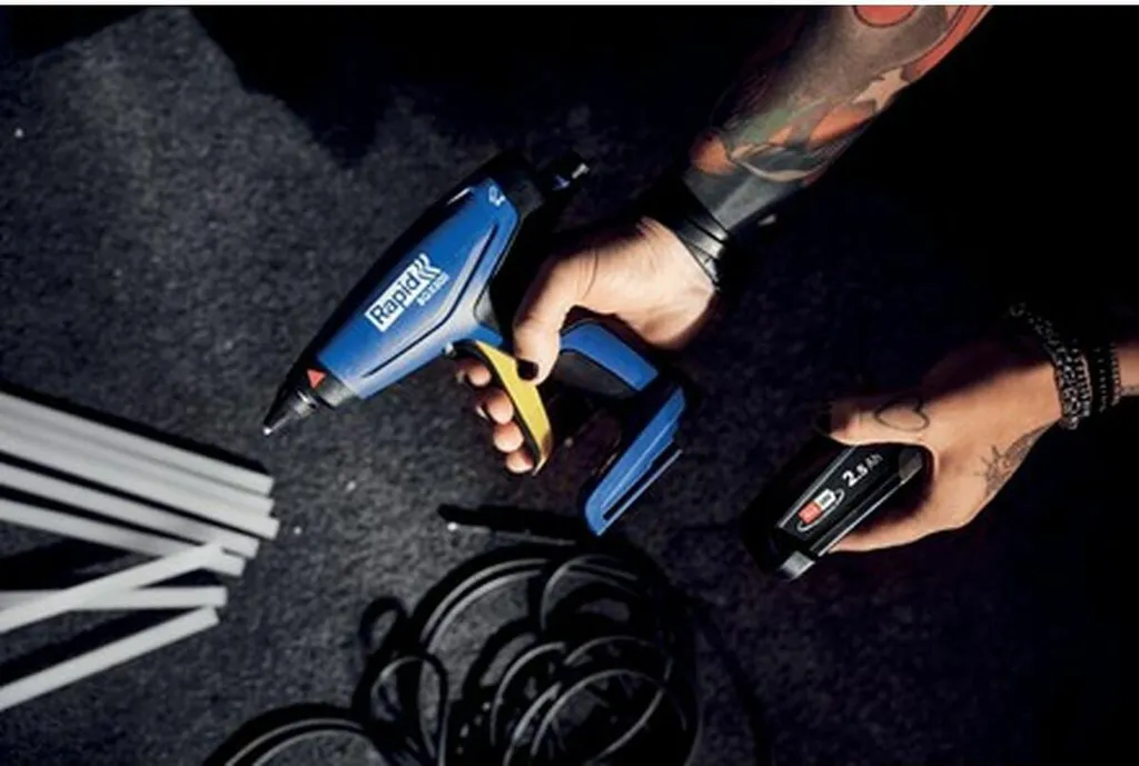 Pistolet à colle Rapid 18 W pour petits travaux de bricolage précis