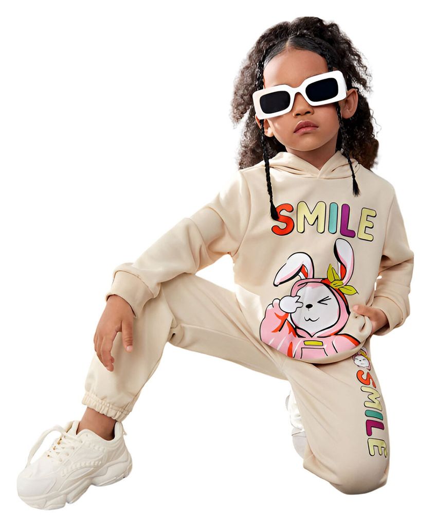 Trainingsanzug beige Größe 110 - Smile/Úsměv