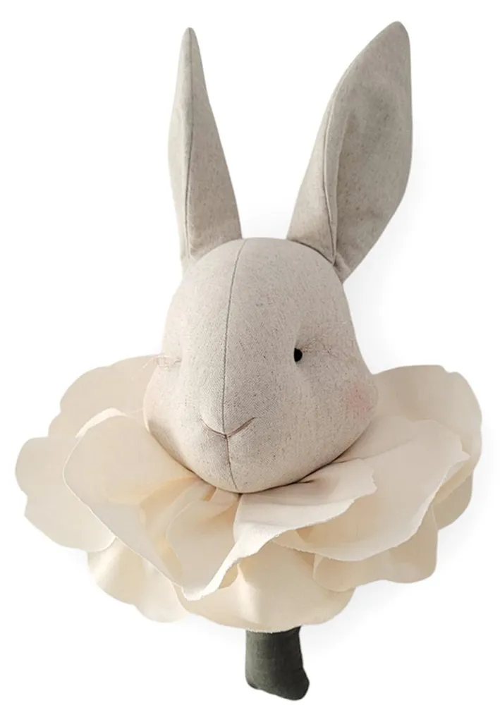 Habillez vos murs vides avec le trophée lapin Sevira Kids en lin