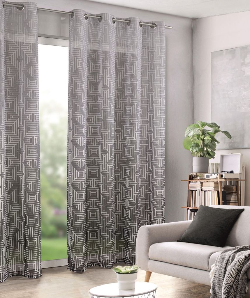 Neusser Collection Ösenschal Marta schwarz, 135 x 245 cm