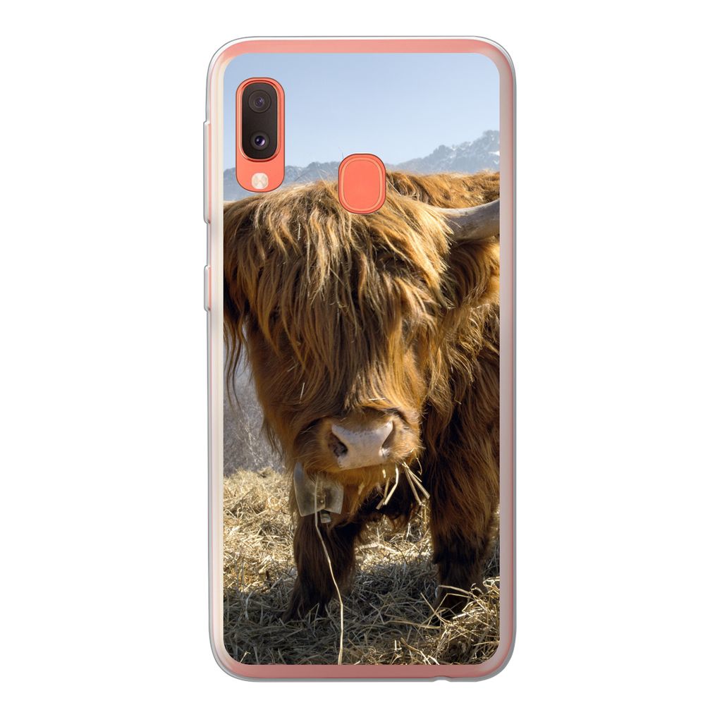 MuchoWow Handyhülle Schutzhülle Hülle für Samsung Galaxy A20e Schottischer Highlander - Berg - Schnee Silikon Softcase Handy Hülle - Abdeckung