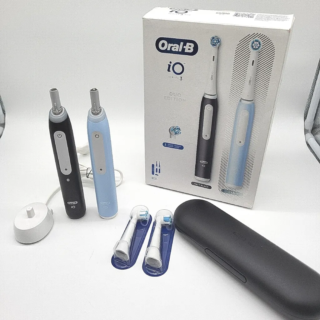 Oral-B iO 3n Doppia Confezione: Tecnologia Magnetica al Miglior Prezzo - 18