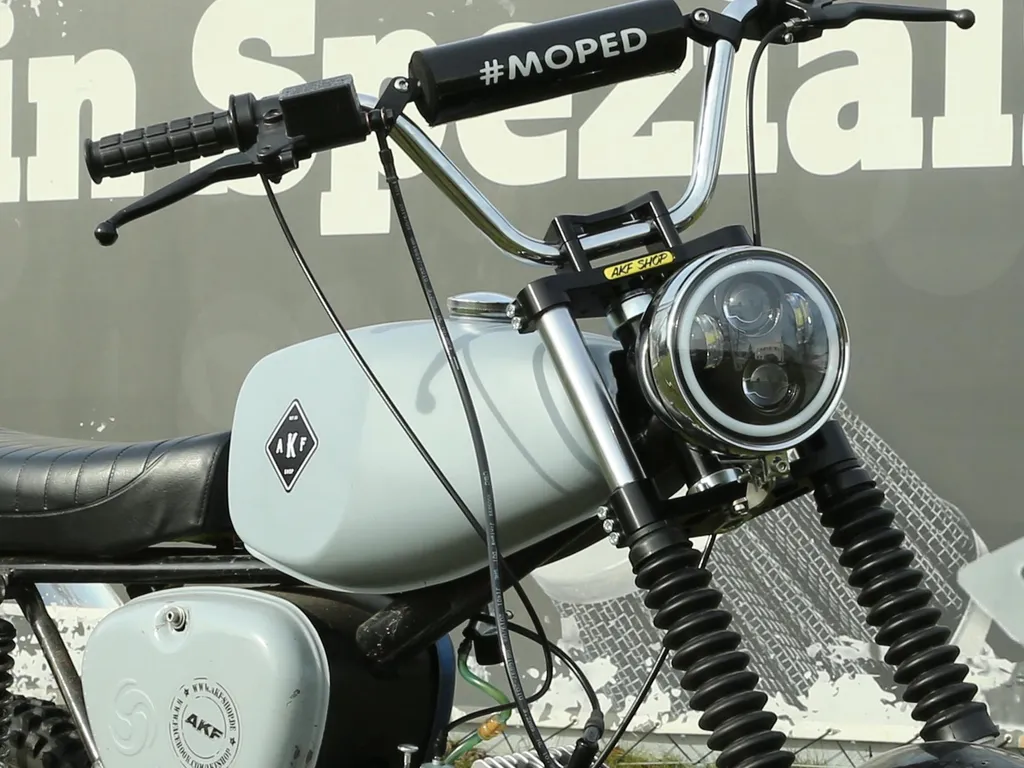Réservoir Buffalo Simson S50 en Acier Apprêté avec Flasques Latéraux