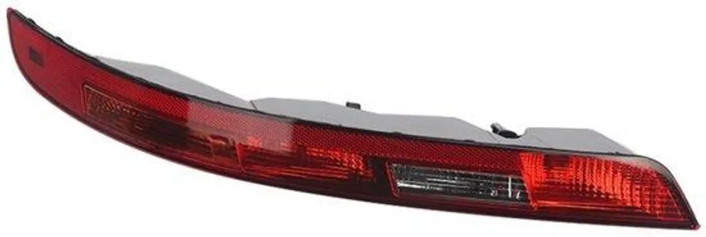 Remplacer feu arrière droit Audi Q3 2016-2018 pour contrôle technique