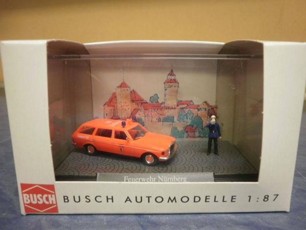 BUSCH MB W 123 Feuerwehr Nürnberg 46804