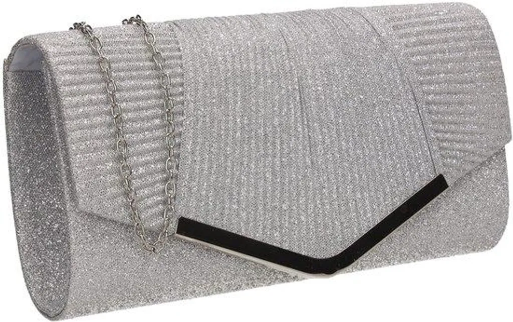 Sac à main argenté femme : l'accessoire lumineux pour réveiller vos looks