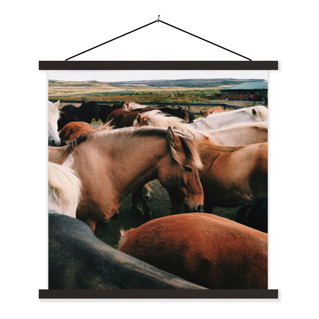 MuchoWow Textilposter Pferde - Tiere - Spiel 120x120 cm mit schwarzem Rahmen - Aufhängungsset
