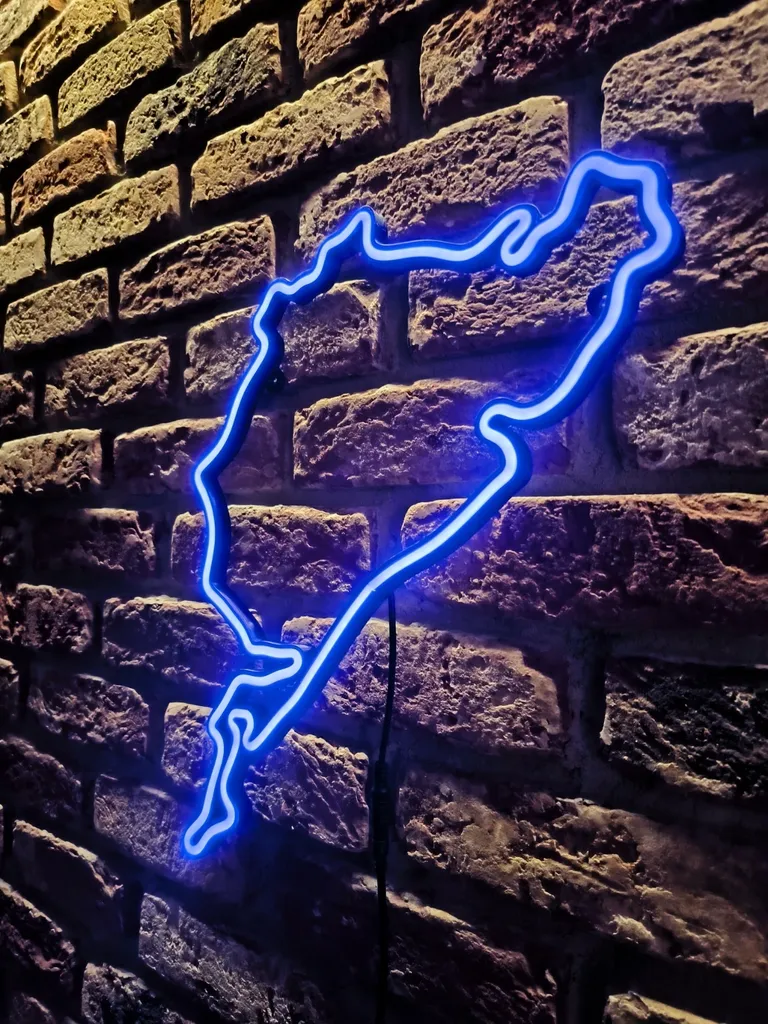 Circuit Nürburgring Néon LED 40cm - Décoration Murale Formule 1 F1