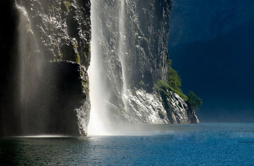 hansepuzzle 50805 - Wasserfall Puzzle, 500 Teile, Natur, 46,0 x 30,0cm mit hochwertiger Aufbewahrung, Kartonbox und wiederverschließbarem Beutel