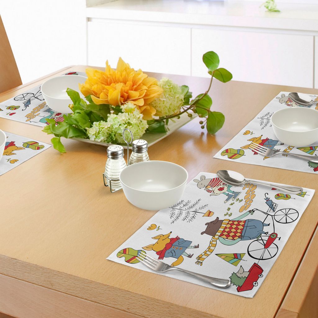 ABAKUHAUS Tier Platzmatten, Bear auf Fahrrad Fox im Regenmantel und Hase mit einem Teekanne Urban Forest Charaktere, Tiscjdeco aus Farbfesten Stoff...