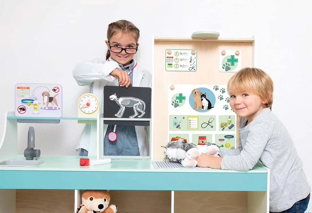Jeu d'imitation cabinet médical Beleduc en bois avec accessoires - 8