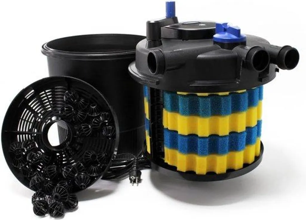 Système de filtration biologique pour étang avec mousses filtrantes