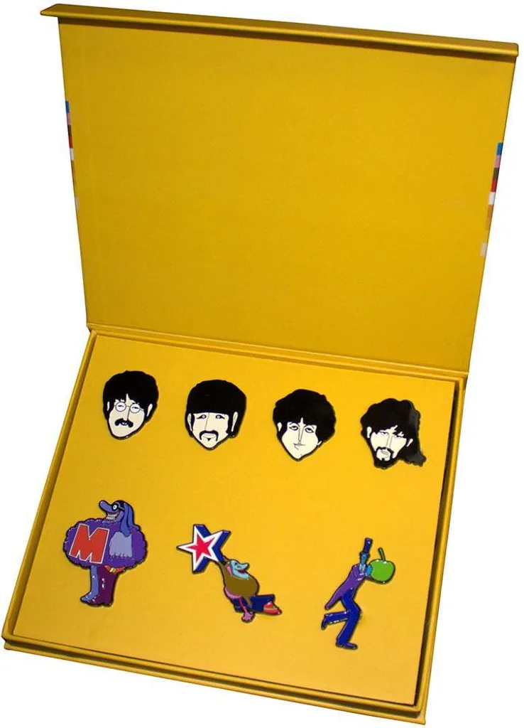 Cadeau Fan Beatles : Lot 7 Badges Robustes Yellow Submarine RO14071