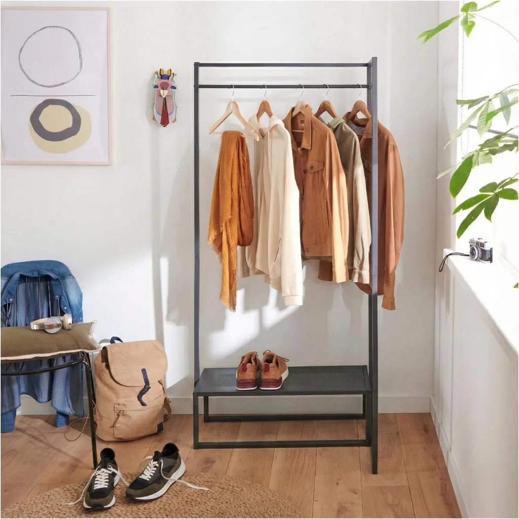 Appendiabiti Strada Metallo: Arredo Ingresso Contemporaneo e Solido