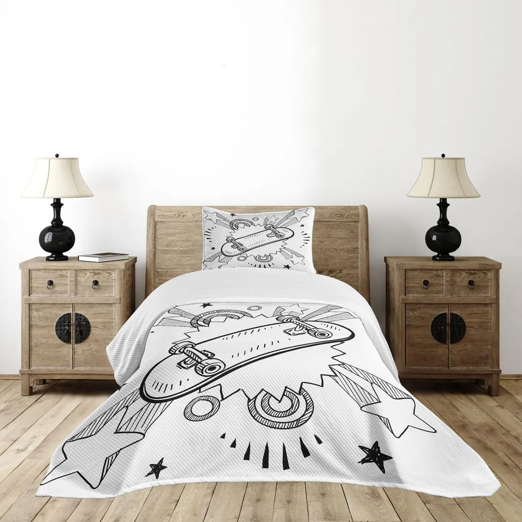 Set copriletto Hipster ABAKUHAUS, disegno di uno skateboard con sfondo ispirato alla pop art degli anni Sessanta e Settanta, 170 x 220 cm, bianco e nero