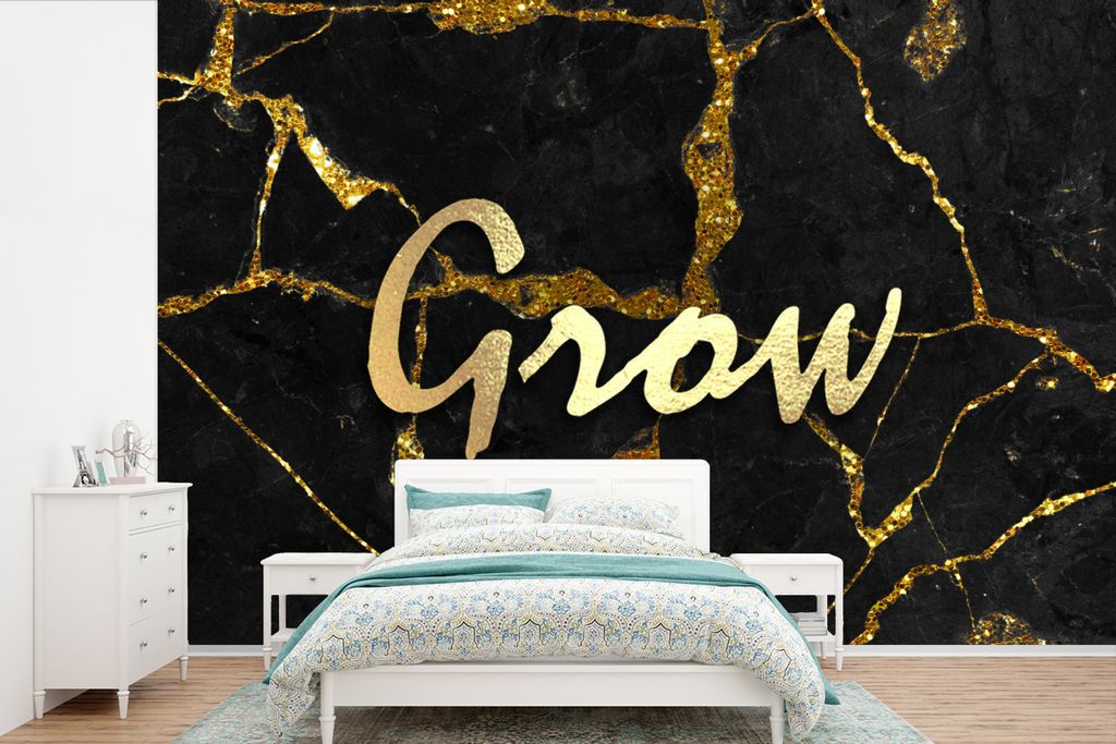 MuchoWow Fototapete für Wohnzimmer oder Schlafzimmer Wandtapete Vinyl Motivtapete Zitat - Wachstum - Gold - Schwarz - 390x260 cm - Papiertapete