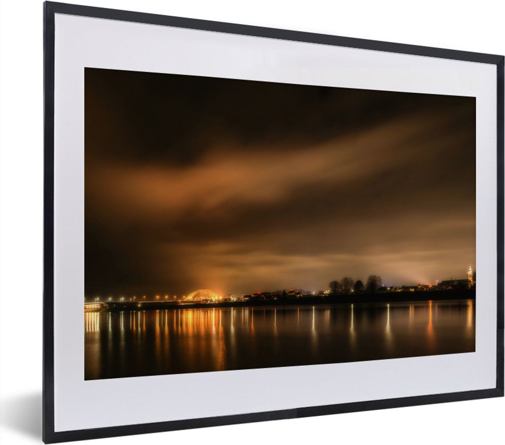 MuchoWow MuchoWow Gerahmtes Poster Nijmegen - Luft - Licht 40x30 cm - Poster mit zchwarzem Bilderrahmen - Bilderrahmen - Poster im Rahmen