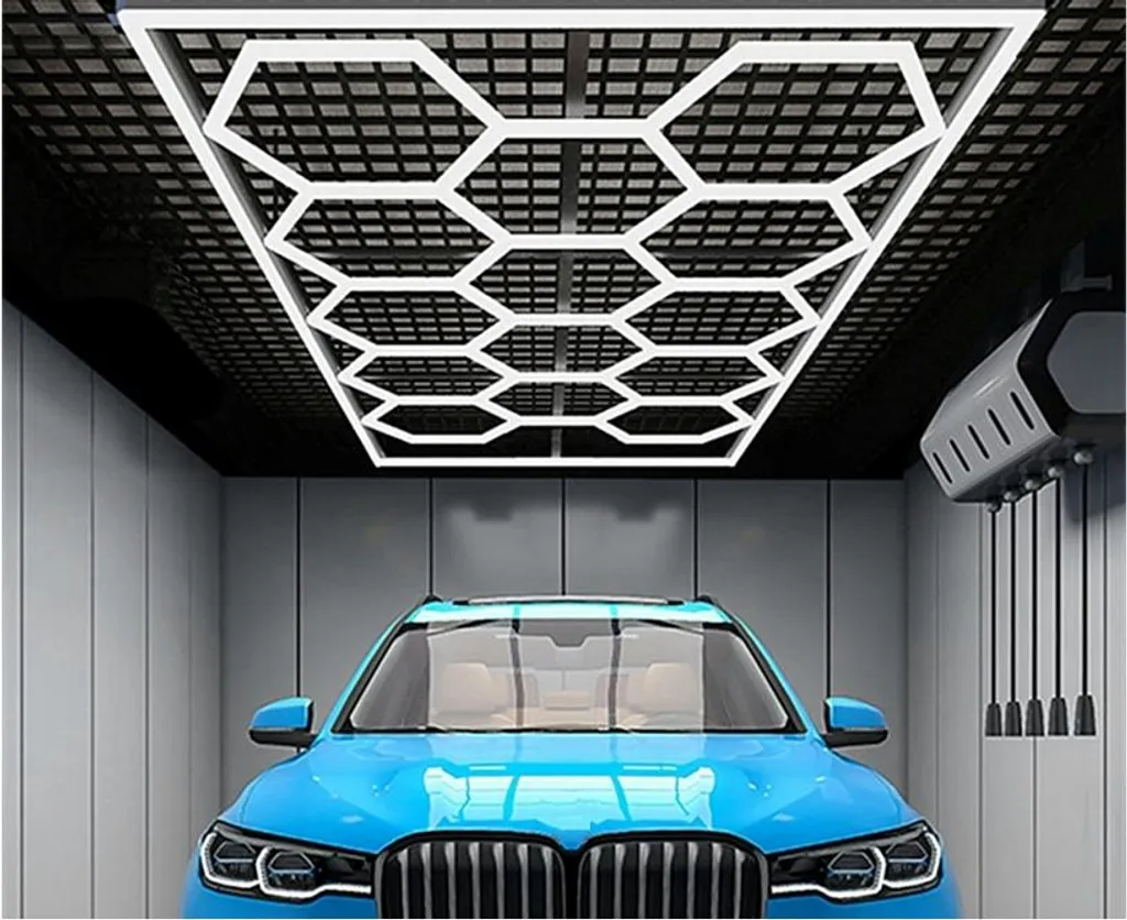 Éclairage hexagonal 3,94 x 2,29 m : Solution contre l'ombre au garage