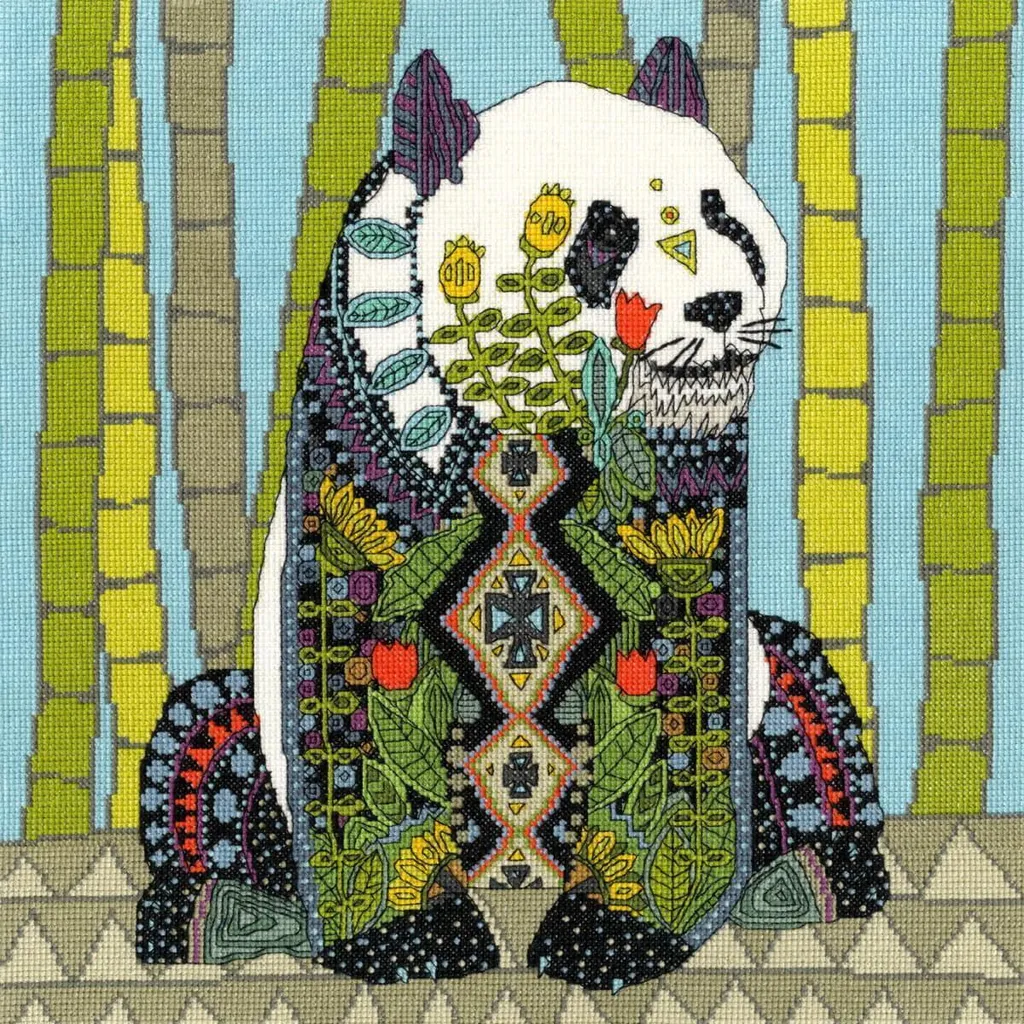 Bothy Threads Panda con Gioielli XSTU4 | Kit Punto Croce Contato 33cm