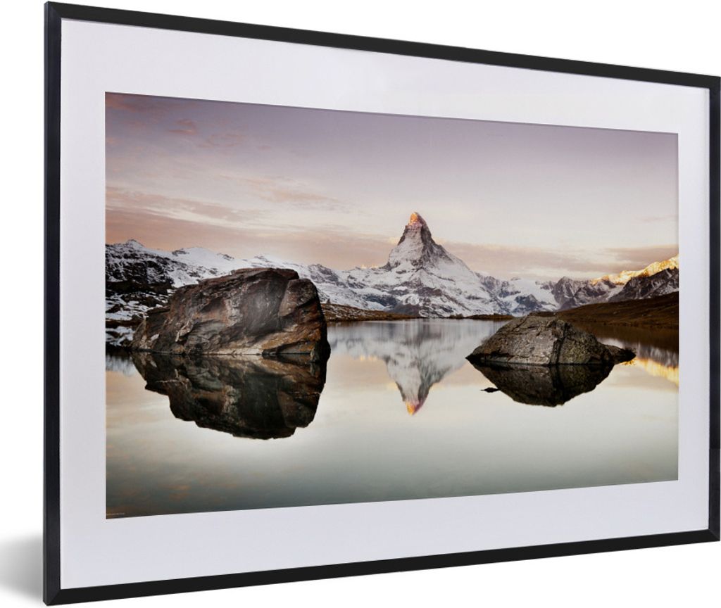 MuchoWow Gerahmtes Poster Blick vom Stellisee auf das Matterhorn in der Schweiz 60x40 cm - Poster mit Schwarzem Bilderrahmen Wandposter Rahmen Fo...