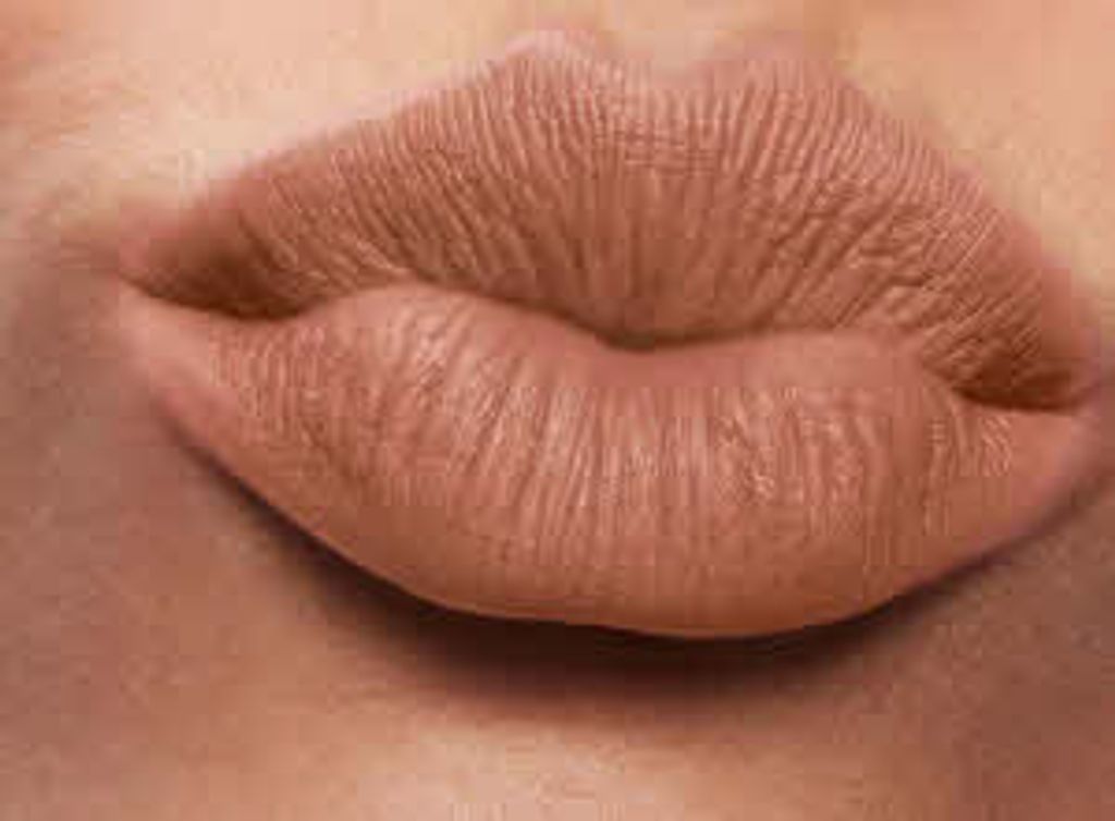 AVON Ultra Matte Lippenstift Peach Macaron