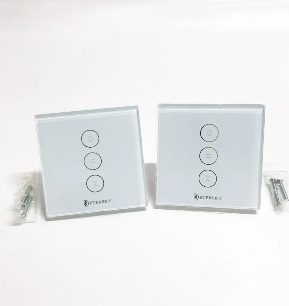 Commande de Volet Roulant Intelligente avec Panneau Tactile Noir et Blanc