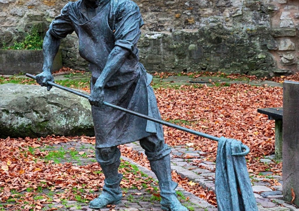 hansepuzzle 58680 - Statue Puzzle, 260 Teile, Hintergründe, 41,0 x 28,0cm mit hochwertiger Aufbewahrung, Kartonbox und wiederverschließbarem Beutel