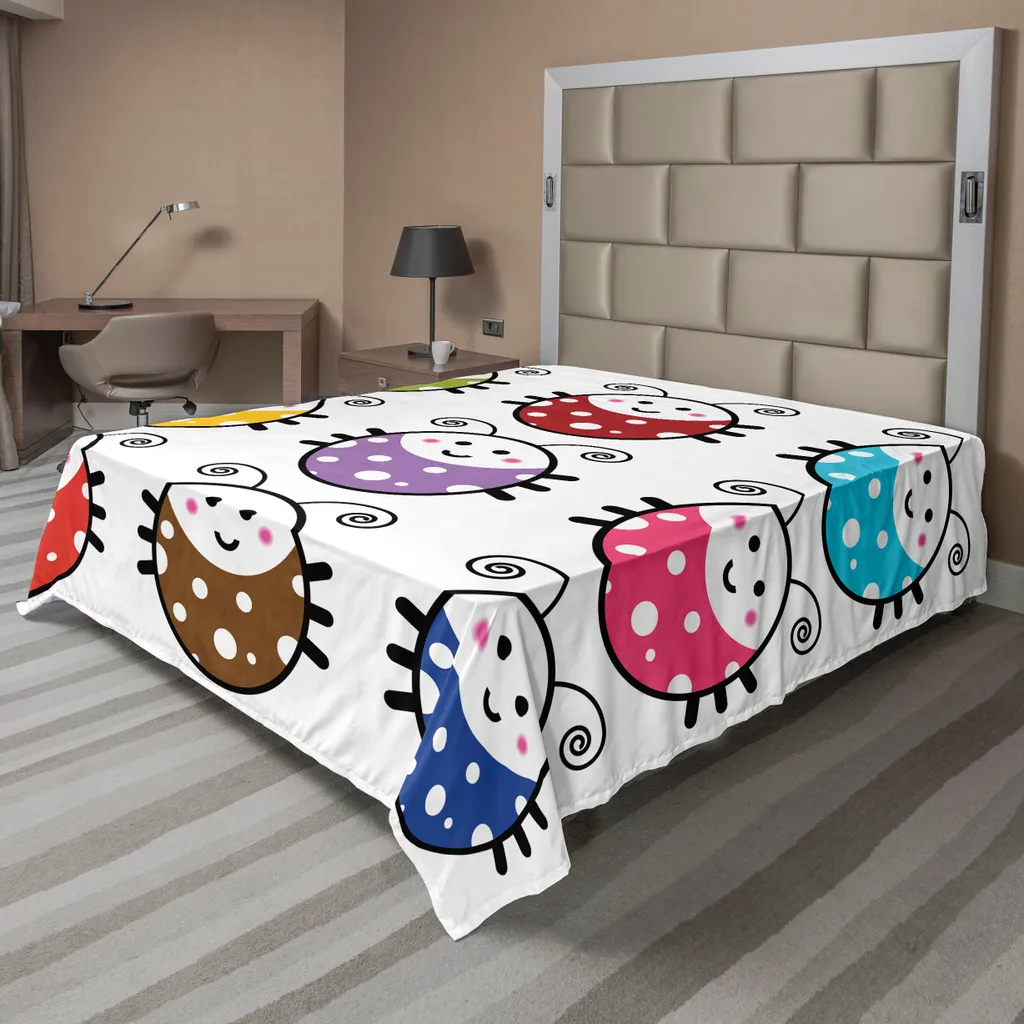 Drap housse pour chambre enfant motif ludique coccinelle 266x260