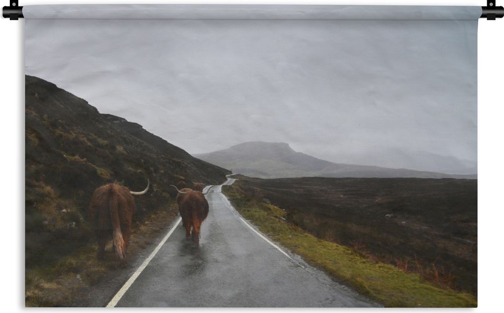 MuchoWow Wandteppich Wandbehang Schottische Highlander - Regen - Berg 90x60 cm Tapisserie Dekoration Wandtuch - Wandskulpturen - Bildteppich
